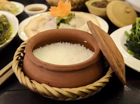 Nằm mơ thấy nấu cơm là số mấy? Chọn đánh con gì hay ra